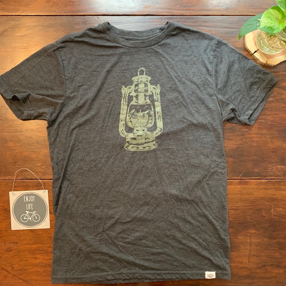 Men’s size medium Tentree T-Shirt